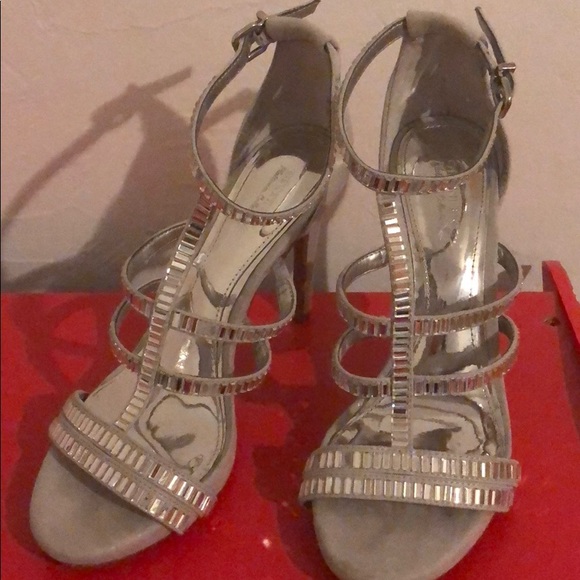 Gianni Bini Shoes - ‼️DONATING IF NOT SOLD‼️Gianni Bini Heels